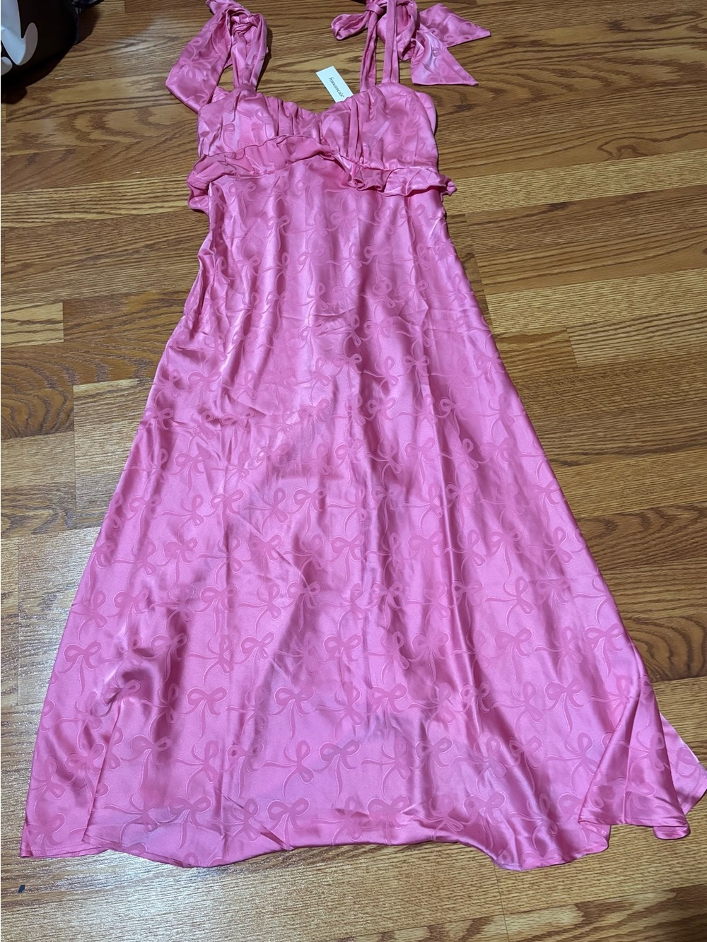 NWT Trixxi Pink Satin Bow-Print Slip Dress